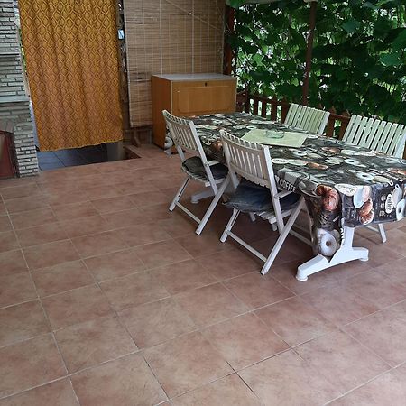 Hotel Agancs Vendeghaz Balatonszárszó Zewnętrze zdjęcie